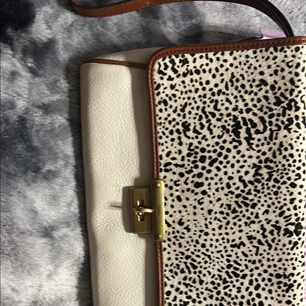 Fossil Black and White  Bag with Classic Appeal